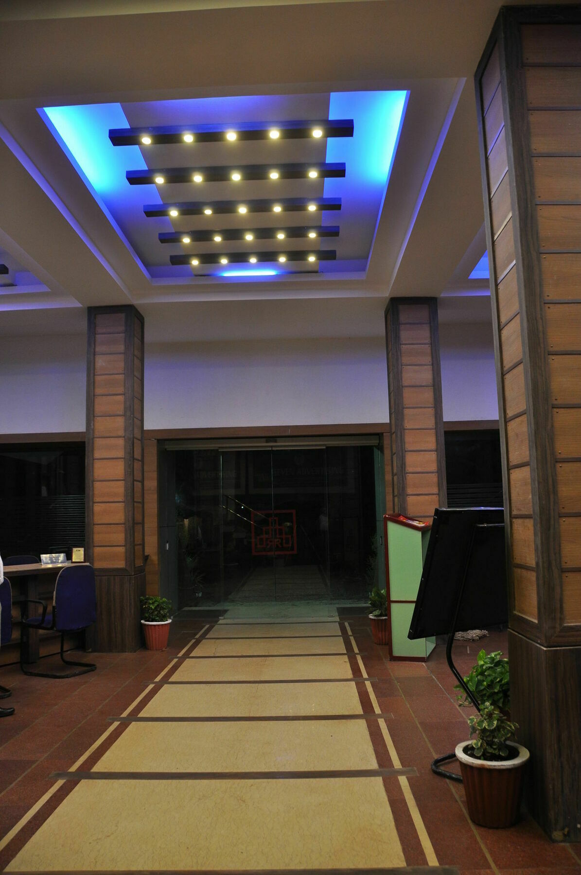 Hotel Rishi Regency Jabalpur Exterior foto